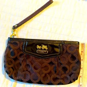 EUC Coach Wristlet
